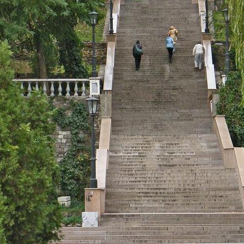Морская лестница. Лестница Межлумяна Таганрог. Новая каменная лестница Таганрог. Таганрог лестница к порту.